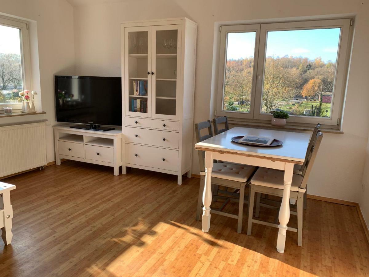 Ferienwohnung Bluetenstadt Ляйхлінген Екстер'єр фото